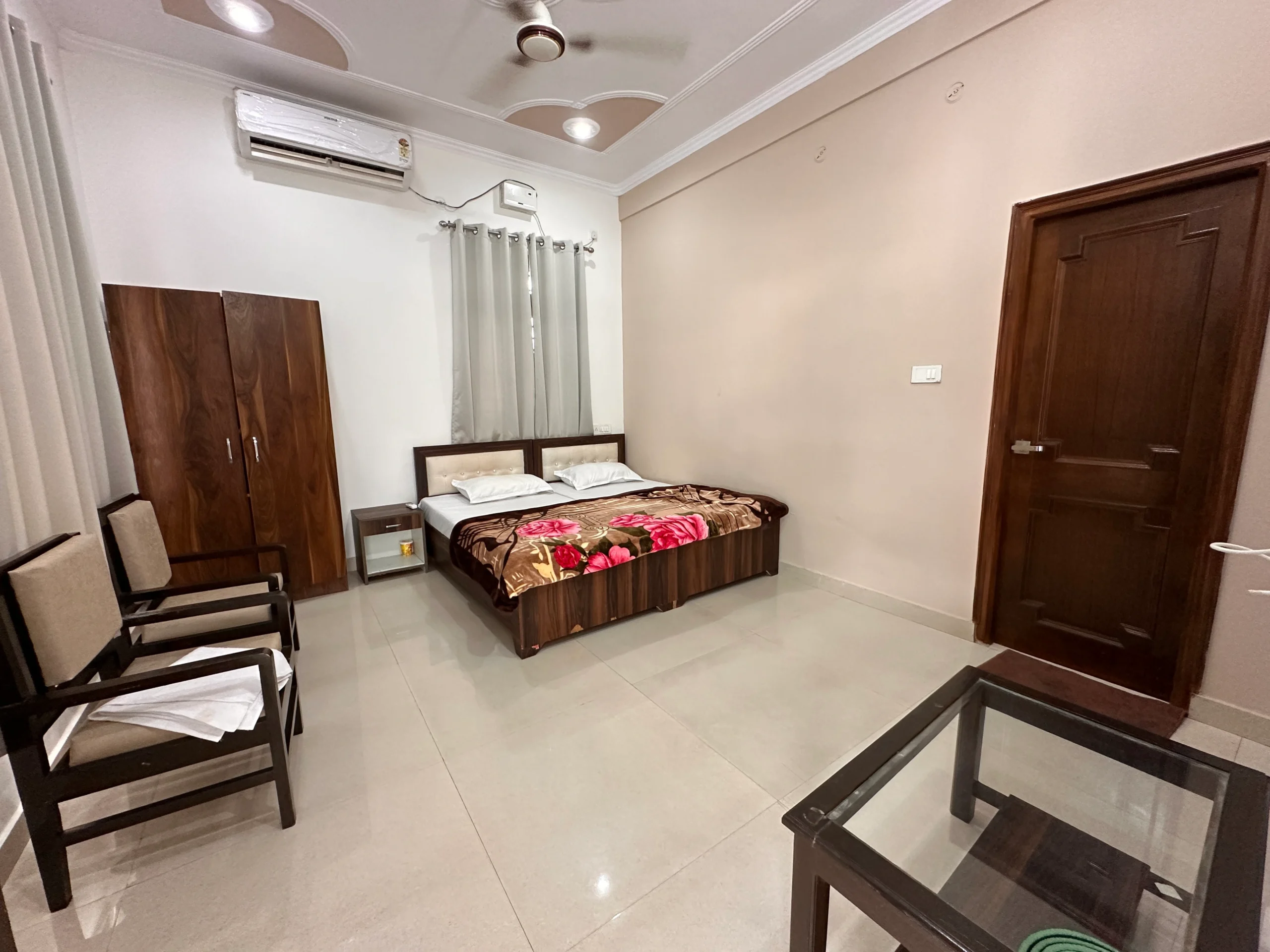 Yoga Teacher Training Rishikesh - AC Room Accommodation